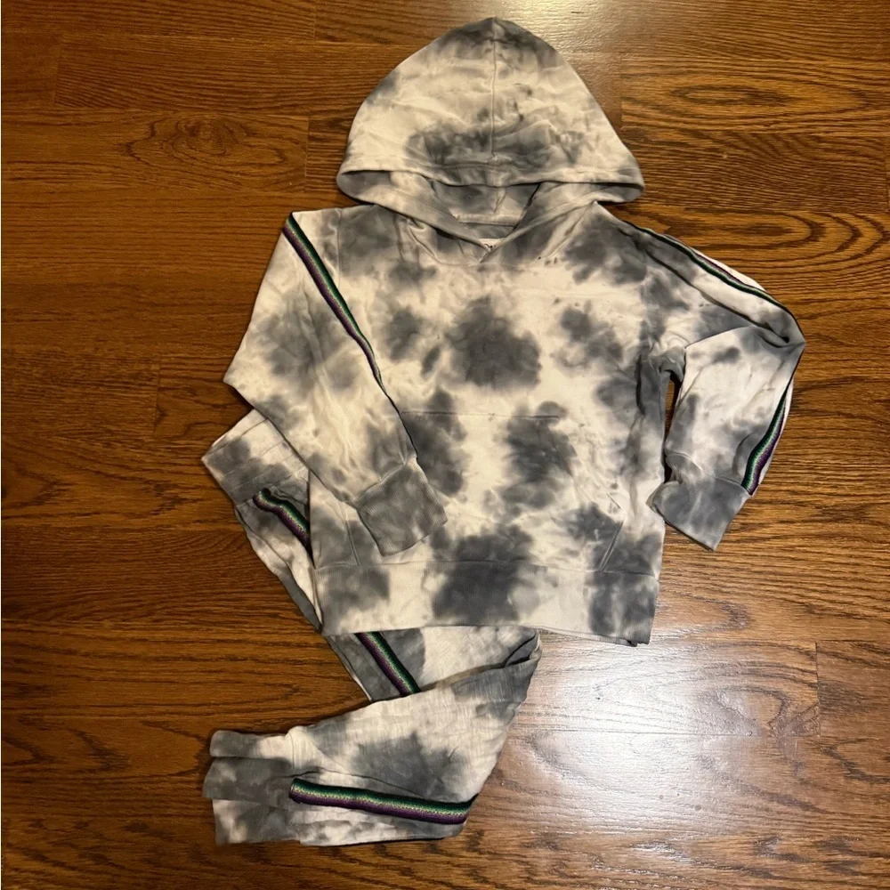 PITUSA black tie dye with purple piping track set Girls size 4 Like New